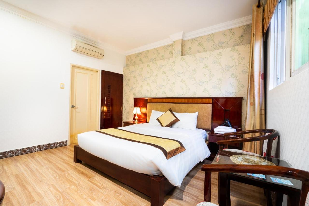 Cosmo Central Hotel Ho Chi Minh Екстер'єр фото