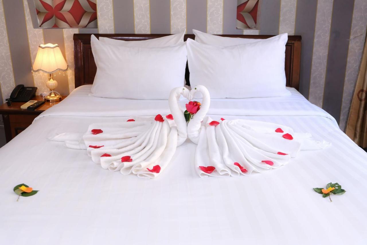 Cosmo Central Hotel Ho Chi Minh Екстер'єр фото