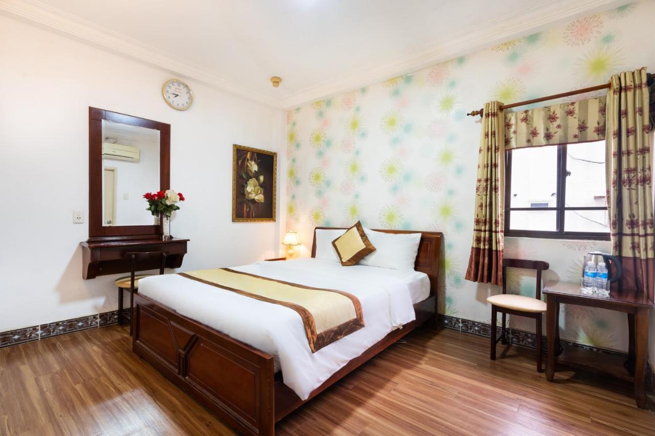 Cosmo Central Hotel Ho Chi Minh Екстер'єр фото