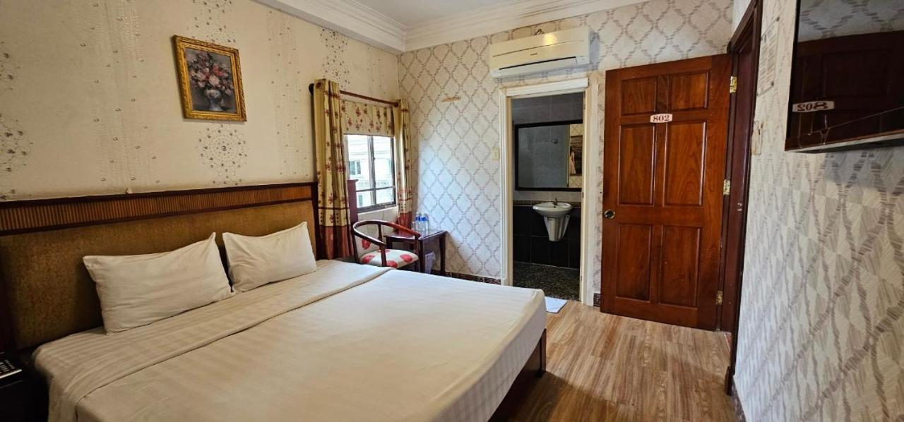 Cosmo Central Hotel Ho Chi Minh Екстер'єр фото