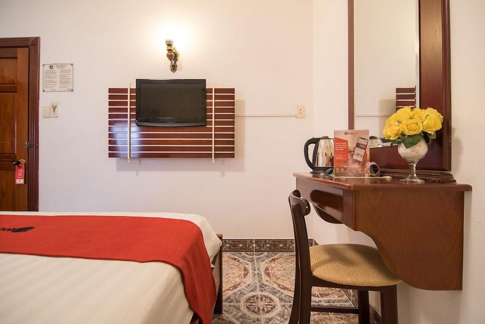 Cosmo Central Hotel Ho Chi Minh Екстер'єр фото