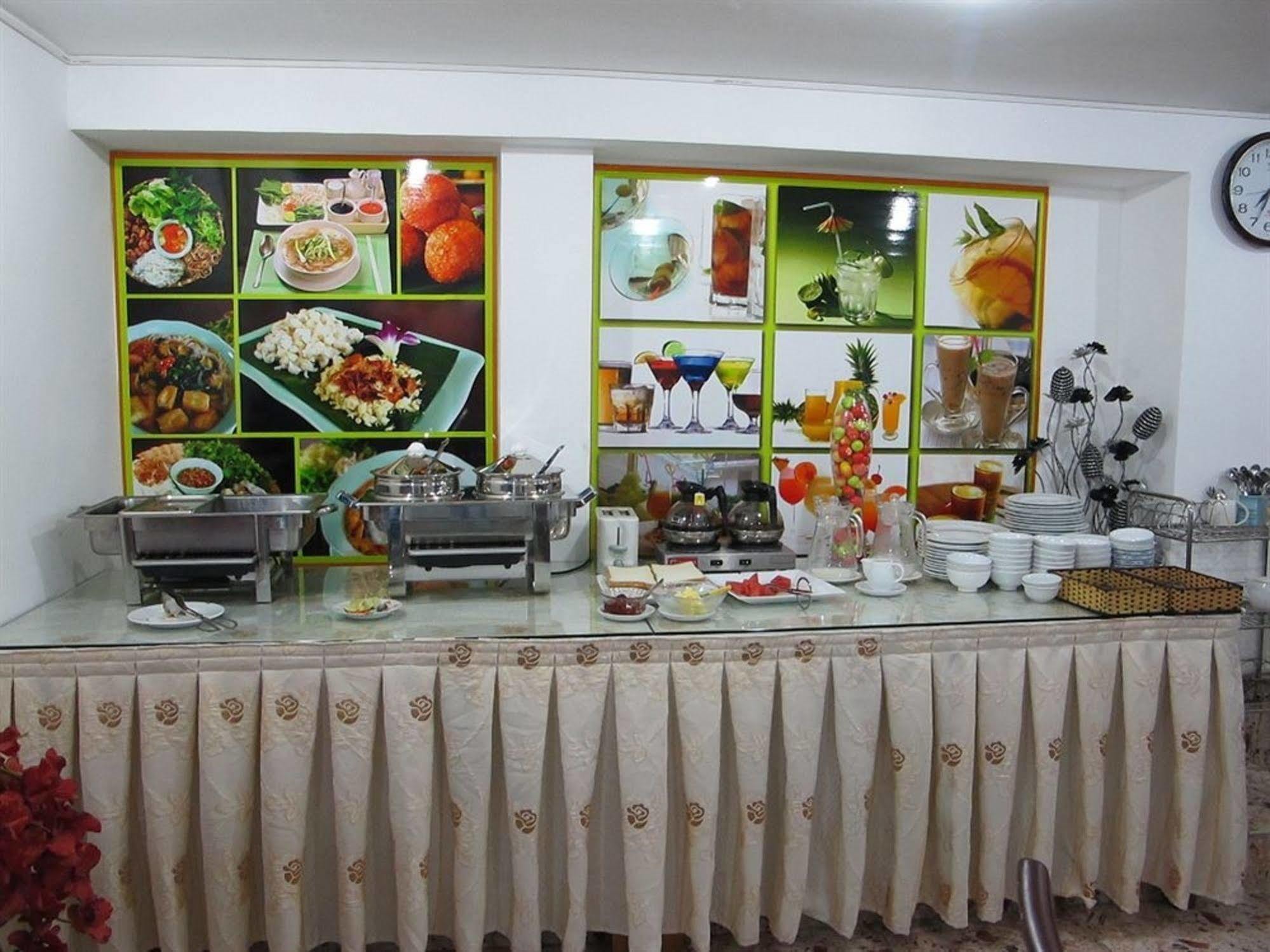 Cosmo Central Hotel Ho Chi Minh Екстер'єр фото