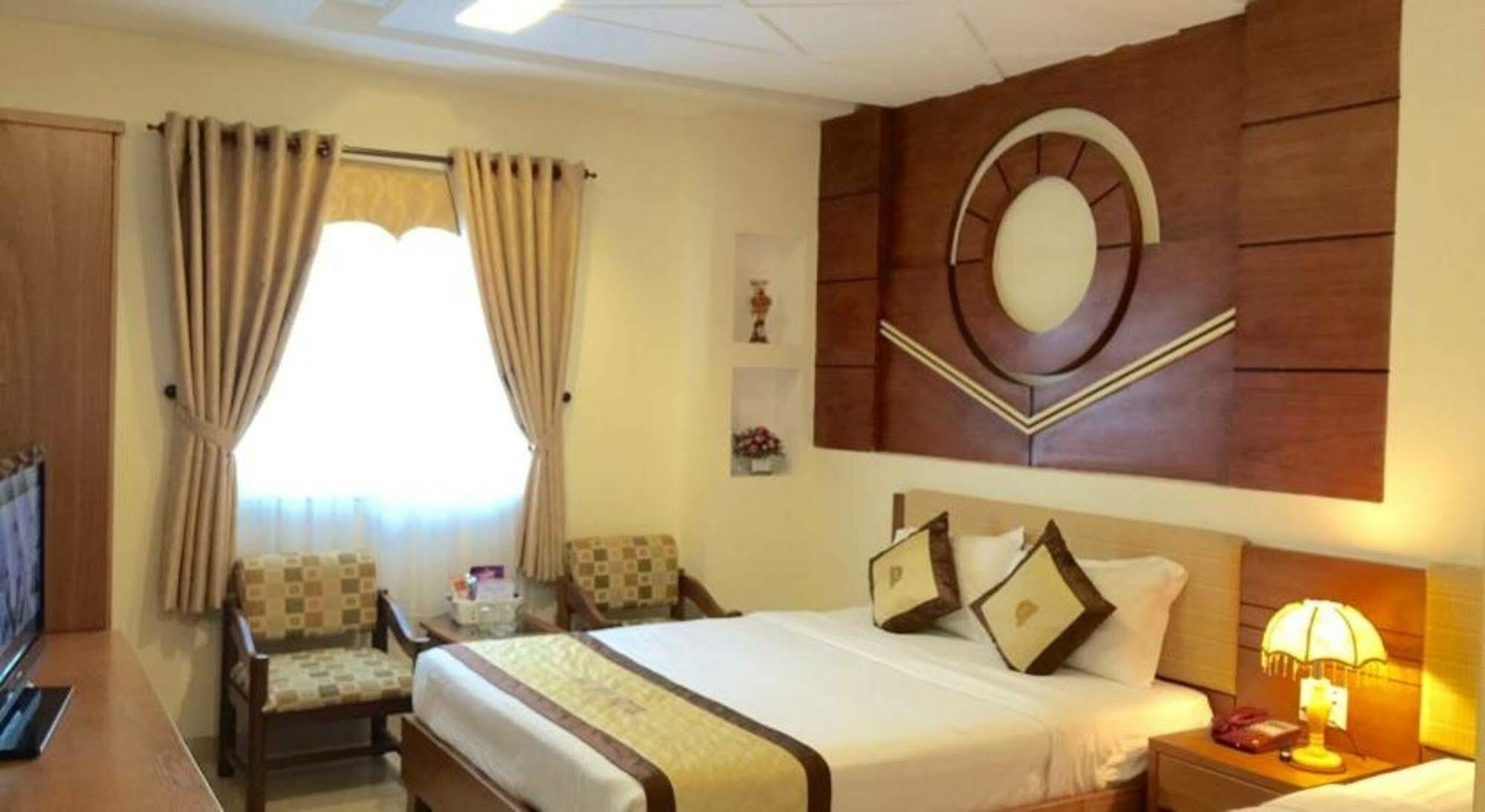 Cosmo Central Hotel Ho Chi Minh Екстер'єр фото
